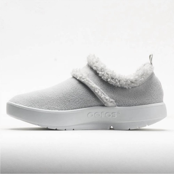 OOFOS womens 7 oocoozie low shoe in light gray SOFT stretchy fleece Arch support - Picture 11 of 14
